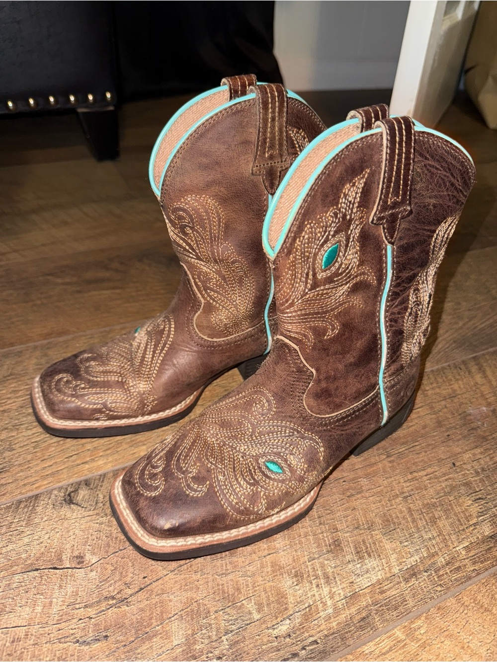 Brown Leather kids Ariat Western Boots with Turquoise Accents
